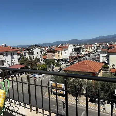 Spacious&scenic Attic In Center アパート