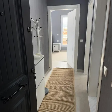 アパート Spacious&scenic Attic In Center